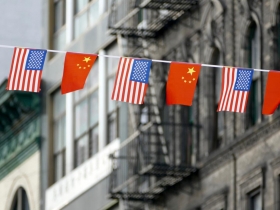 美、中經濟進入調整年  鎖定奇兵致勝